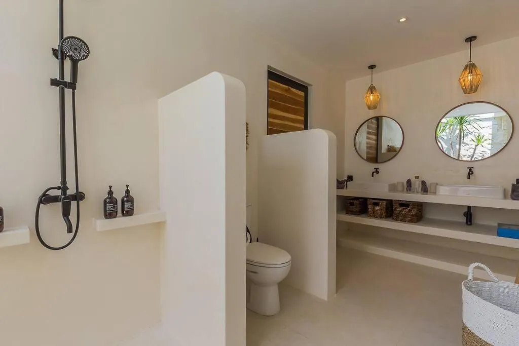 Villa Alamanda Livia Seminyak Design Spacious 2Bdr And Private Pool