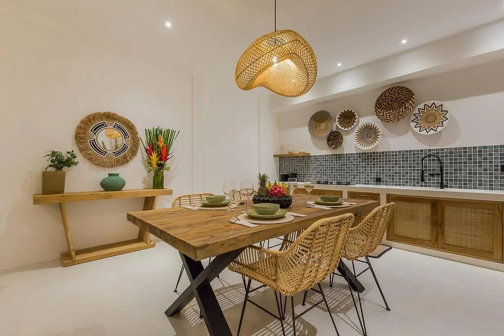 Villa Alamanda Livia Seminyak Design Spacious 2Bdr And Private Pool 0*, Seminyak (Bali)